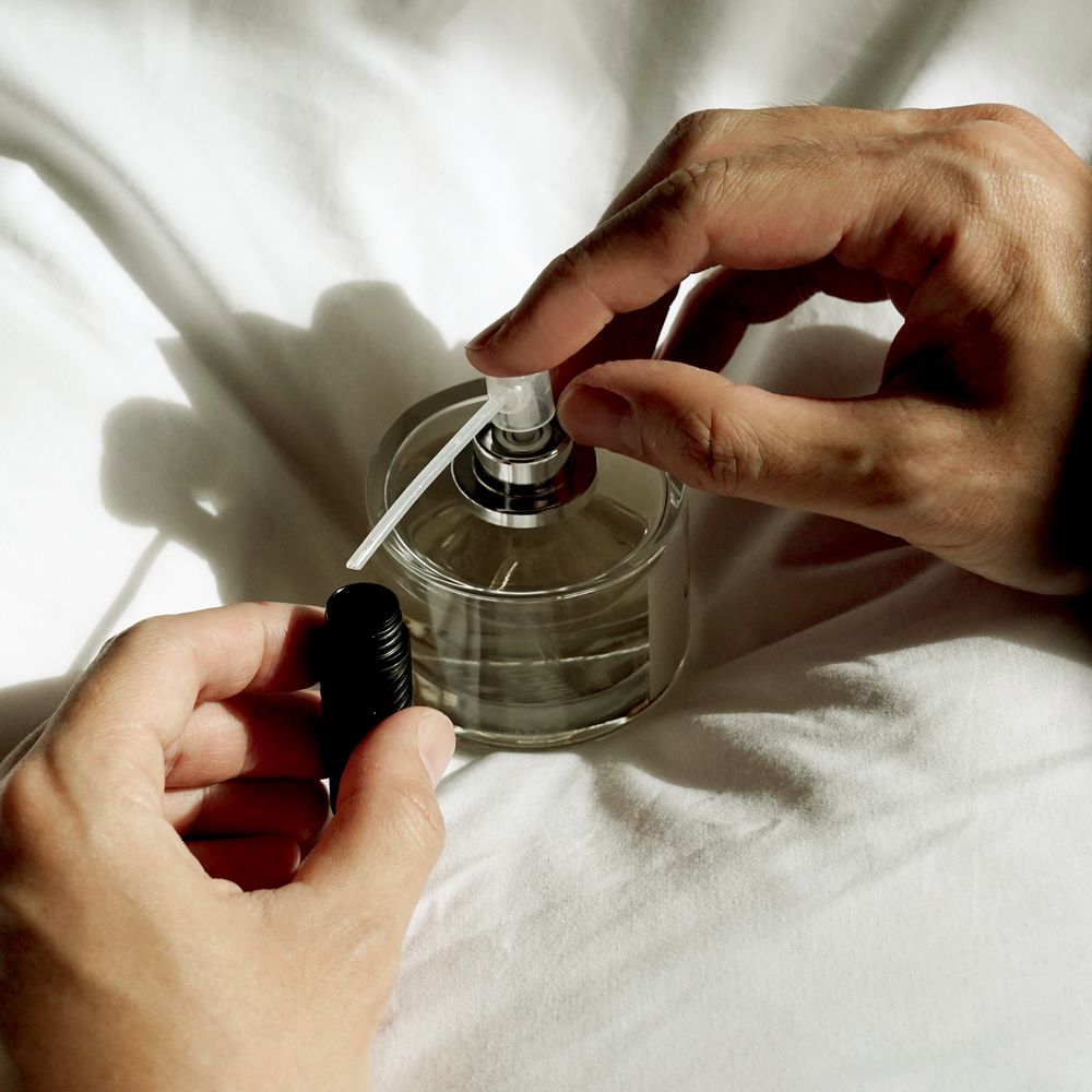 提供補充噴頭，將香水噴頭取下後裝上，即可重新填充